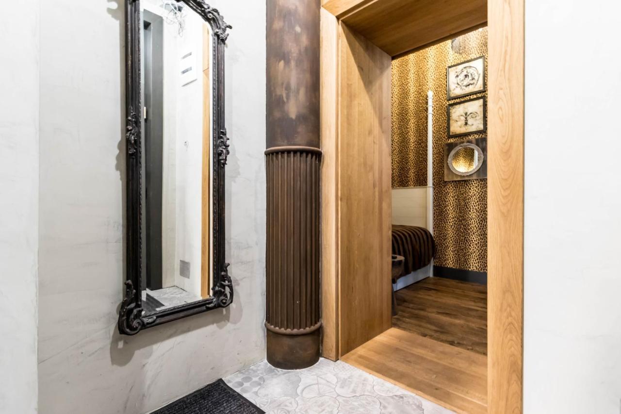 Castle Downtown Apartment Budapeste Exterior foto