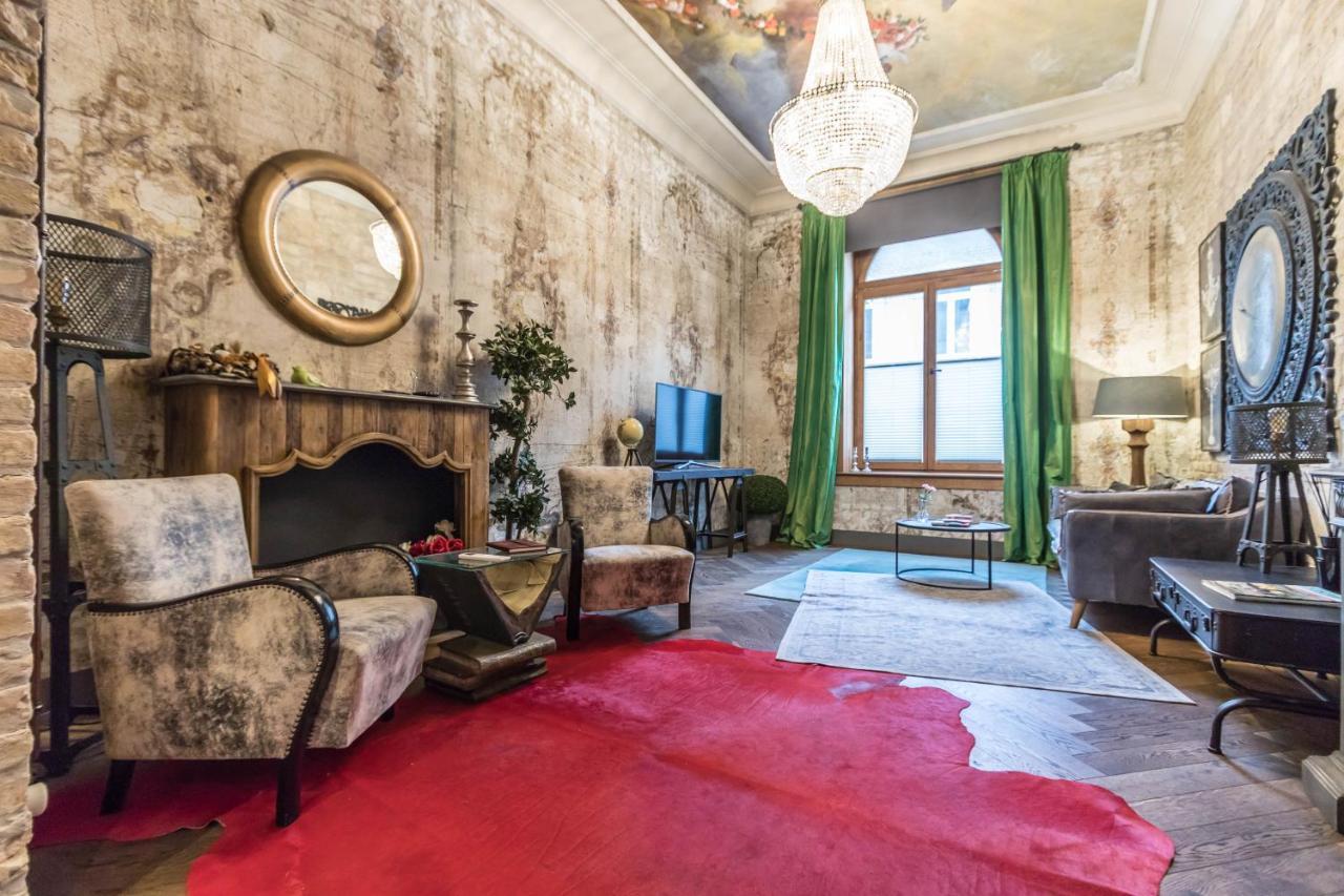 Castle Downtown Apartment Budapeste Exterior foto