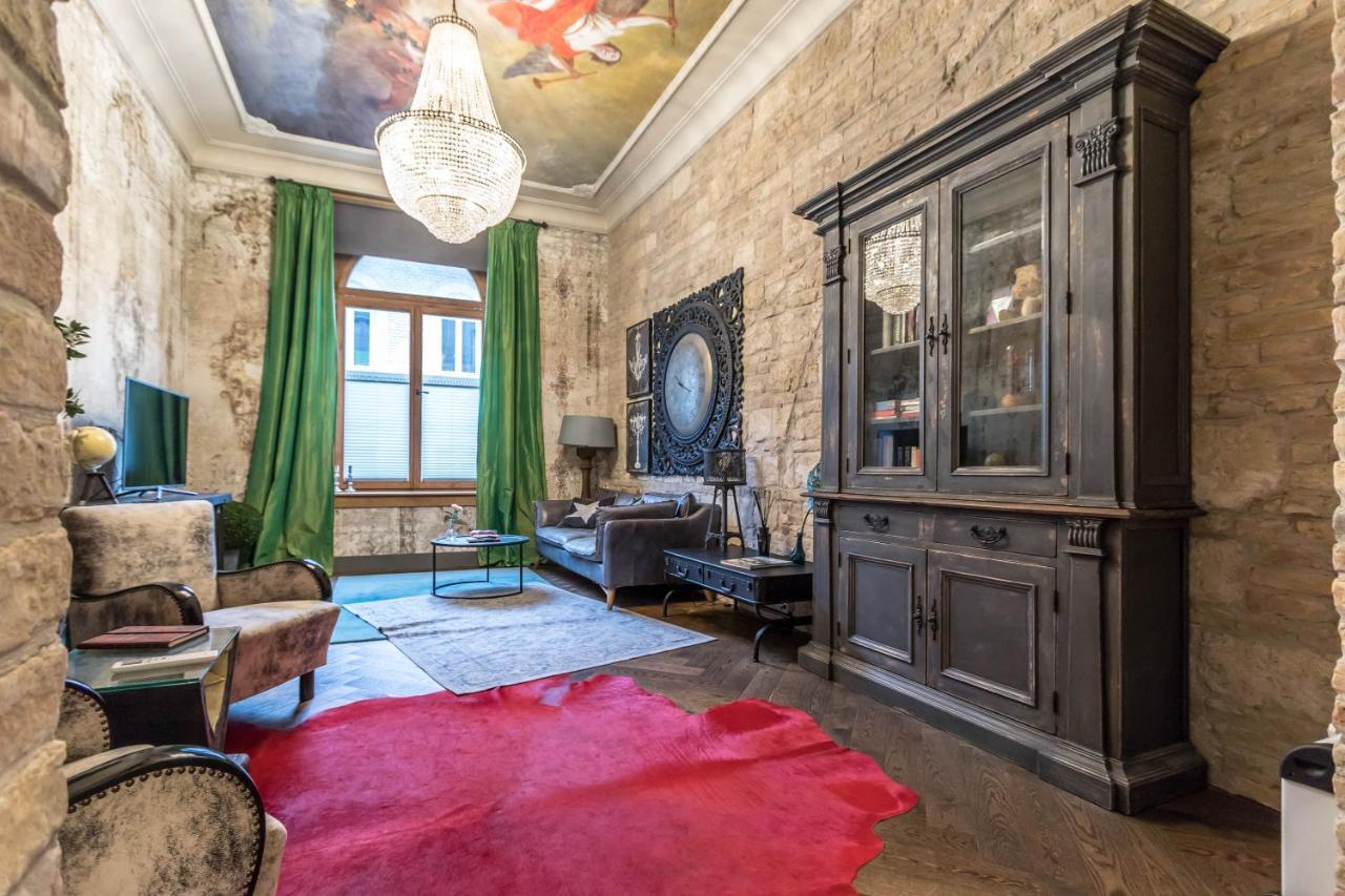 Castle Downtown Apartment Budapeste Exterior foto